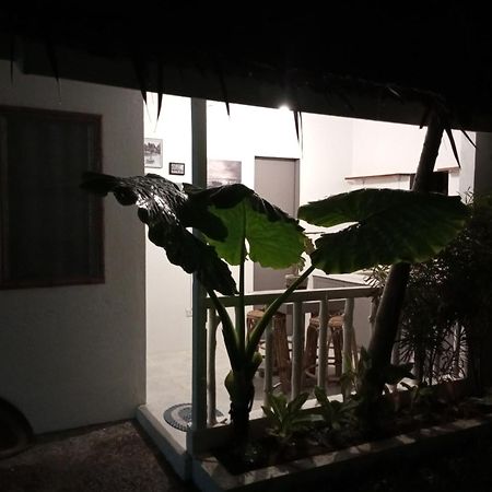 Laluna Cottages El Nido Quarto foto